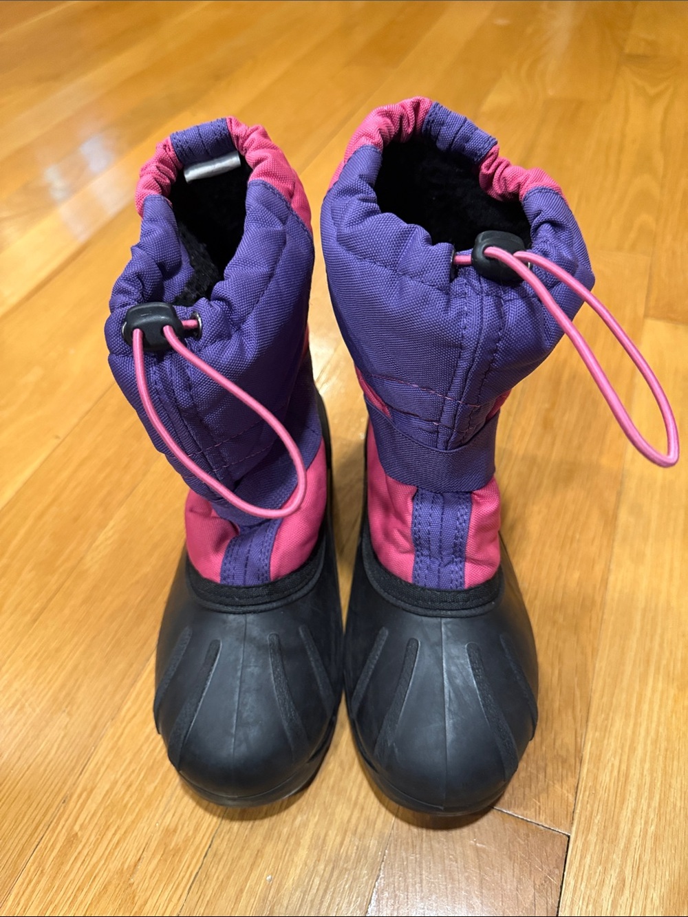 Kamik snow winter boots size 4.